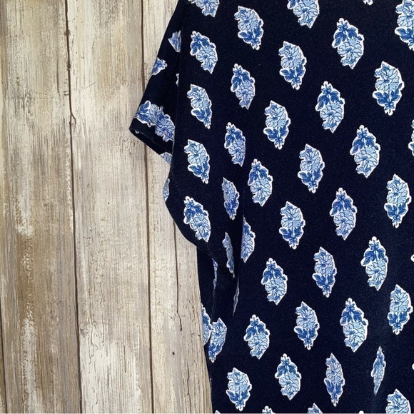 J. Jill Wearever Navy & Blue Floral Blouse - Picture 2 of 4